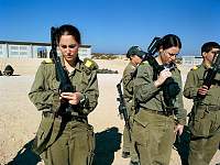   ,   
:  girls_of_israel_army_forces_30.jpg
: 210
:  236,2 
ID:	15398
